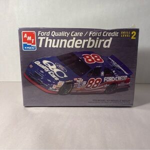 AMT - Ford Quality Care/Ford Credit #88 Thunderbird 1/25 Model '97 - Sealed Box